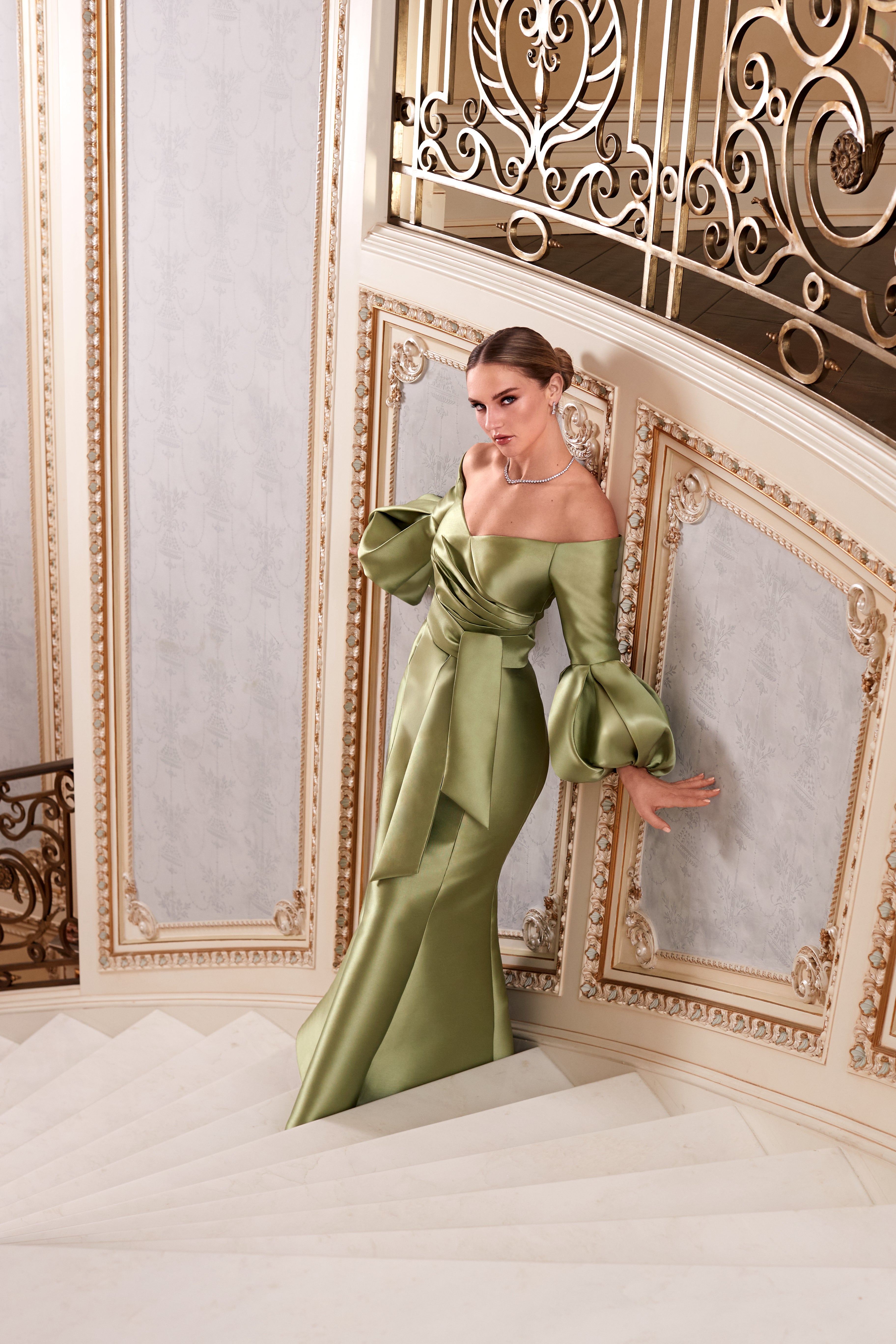 Alexander By Daymor 3319 In Olive Glasscock Boutique